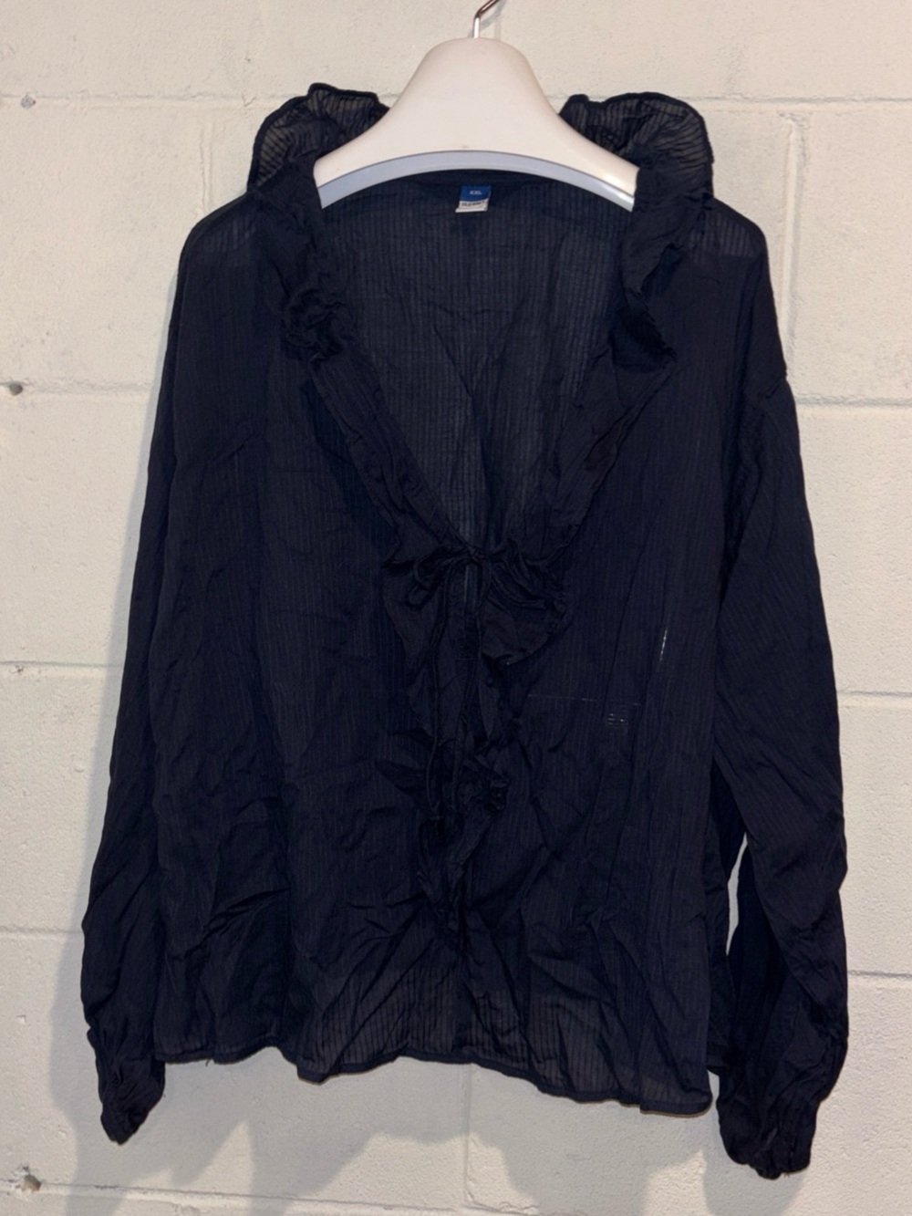 Old Navy sheer navy pinstripe blouse ruffle v neck long sleeve XXL